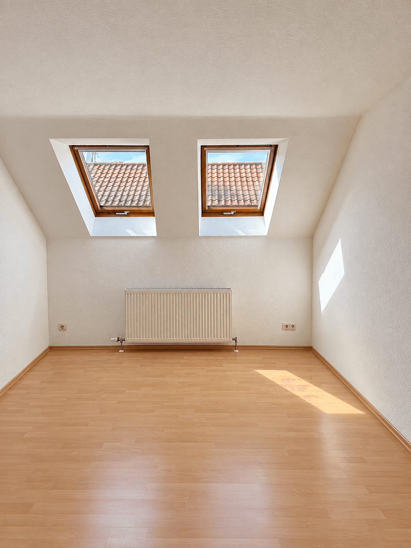 Prenájom bytu 4-izbový 96 m², Neuhausen, Bádensko-Wurttembersko Prenájom bytu 4-izbový 96 m², Neuhausen, Bádensko-Wurttembersko