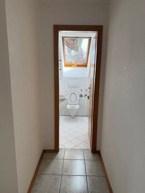 Prenájom bytu 4-izbový 96 m², Neuhausen, Bádensko-Wurttembersko Prenájom bytu 4-izbový 96 m², Neuhausen, Bádensko-Wurttembersko