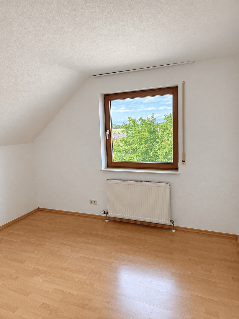 Prenájom bytu 4-izbový 96 m², Neuhausen, Bádensko-Wurttembersko Prenájom bytu 4-izbový 96 m², Neuhausen, Bádensko-Wurttembersko