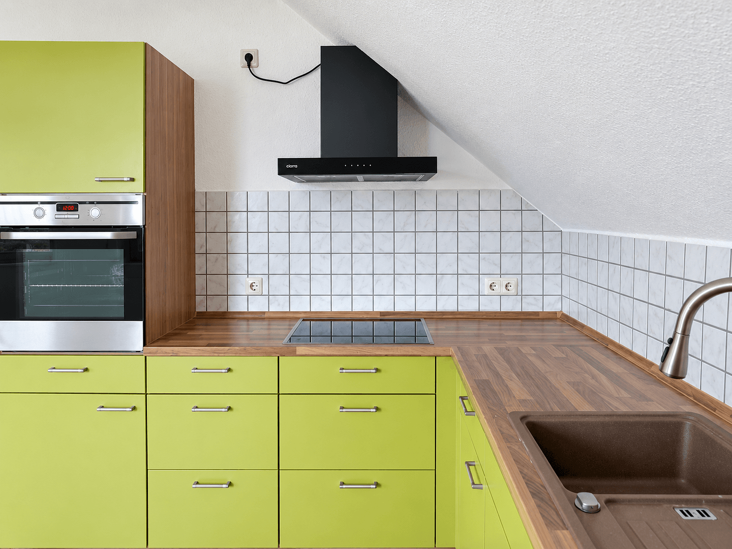 Prenájom bytu 4-izbový 96 m², Neuhausen, Bádensko-Wurttembersko Prenájom bytu 4-izbový 96 m², Neuhausen, Bádensko-Wurttembersko