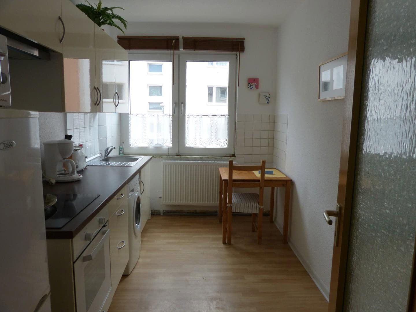 Prenájom bytu 2-izbový 60 m², Essen, Severné Porýnie - Westfálsko Prenájom bytu 2-izbový 60 m², Essen, Severné Porýnie - Westfálsko
