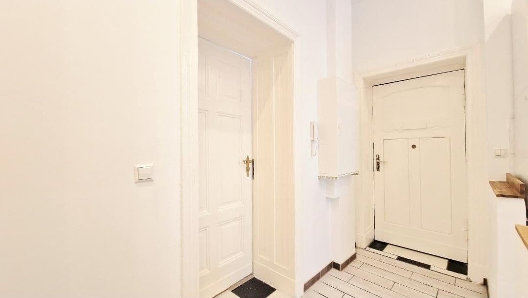Predaj bytu 5-izbový 130 m², Berlin, Berlín Predaj bytu 5-izbový 130 m², Berlin, Berlín