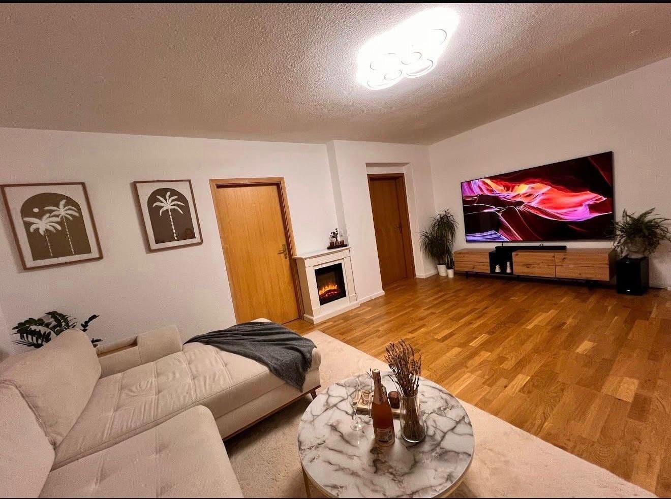 Prenájom bytu 5-izbový 118 m², Backnang, Bádensko-Wurttembersko Prenájom bytu 5-izbový 118 m², Backnang, Bádensko-Wurttembersko