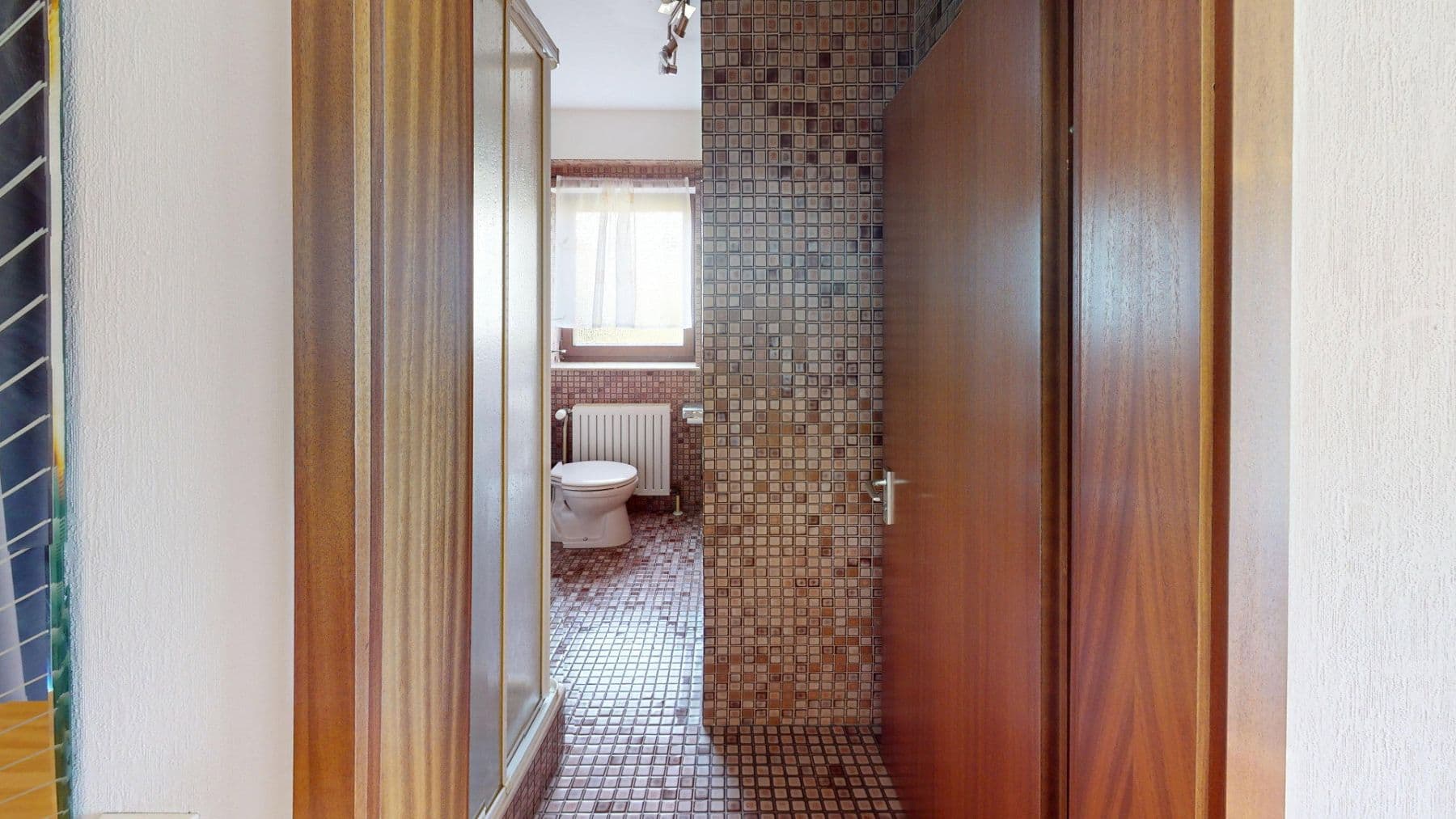 Predaj domu 197 m², pozemok 501 m², Am See 2/1, Großbettlingen, Bádensko-Wurttembersko Predaj domu 197 m², pozemok 501 m², Am See 2/1, Großbettlingen, Bádensko-Wurttembersko