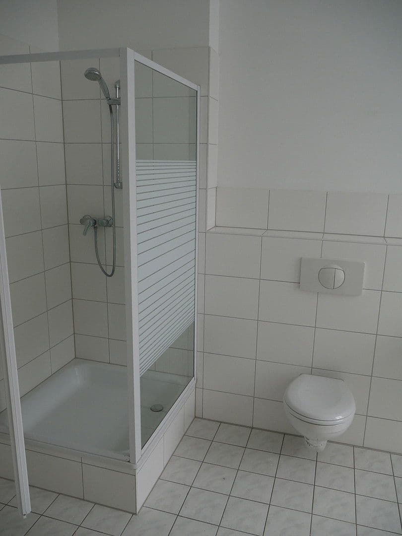 Prenájom bytu 4-izbový 146 m², Dresden, Sasko Prenájom bytu 4-izbový 146 m², Dresden, Sasko