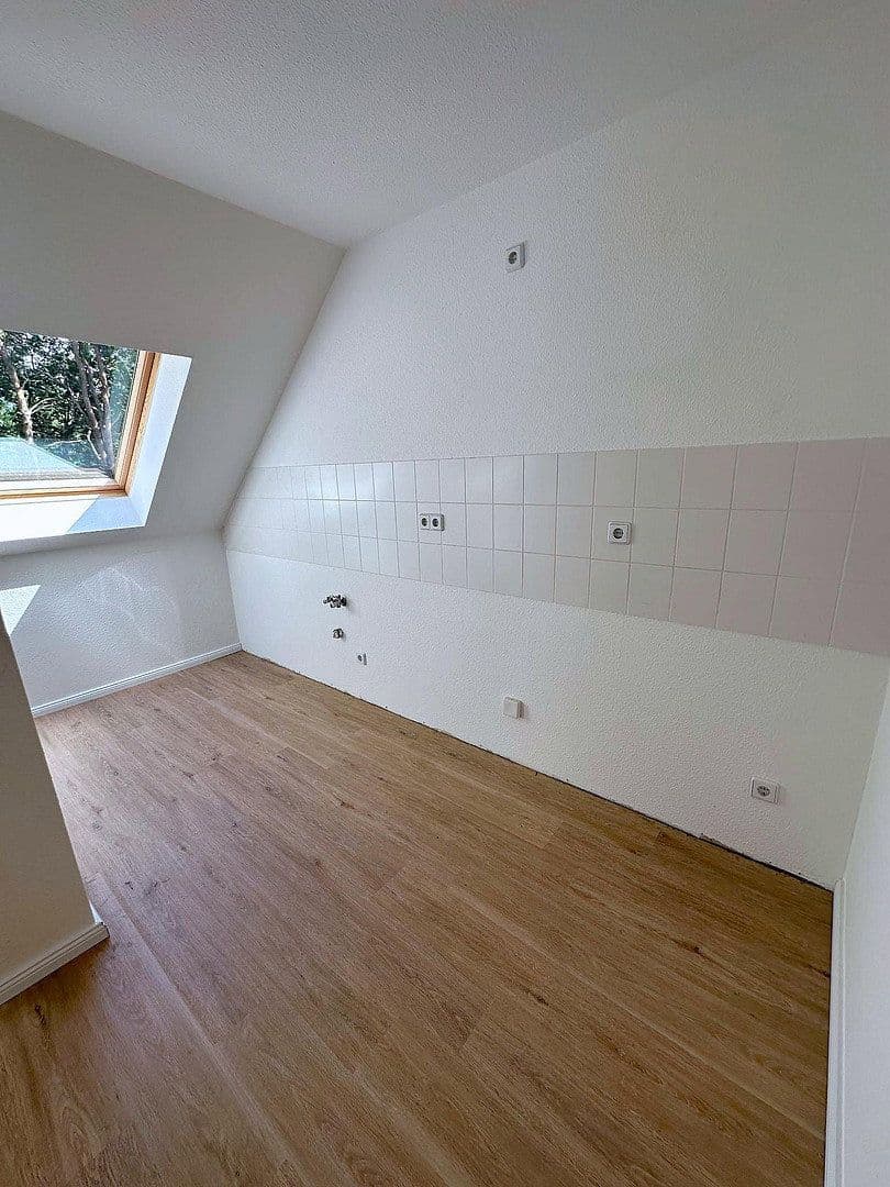 Prenájom bytu 3-izbový 95 m², Brandenburgische Str., Zossen, Brandenbursko Prenájom bytu 3-izbový 95 m², Brandenburgische Str., Zossen, Brandenbursko