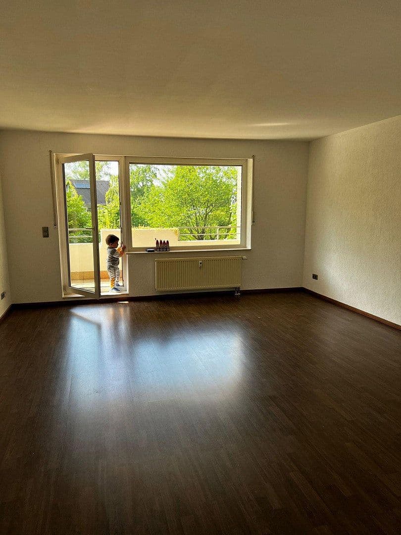 Prenájom bytu 3-izbový 81 m², Obere Saarlandstrasse 5, Mülheim an der Ruhr, Severné Porýnie - Westfálsko Prenájom bytu 3-izbový 81 m², Obere Saarlandstrasse 5, Mülheim an der Ruhr, Severné Porýnie - Westfálsko