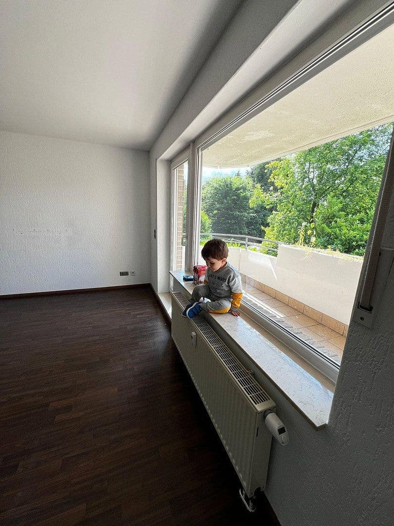 Prenájom bytu 3-izbový 81 m², Obere Saarlandstrasse 5, Mülheim an der Ruhr, Severné Porýnie - Westfálsko Prenájom bytu 3-izbový 81 m², Obere Saarlandstrasse 5, Mülheim an der Ruhr, Severné Porýnie - Westfálsko
