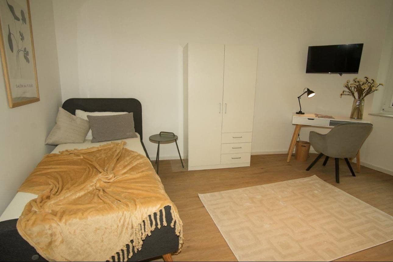 Prenájom bytu 1-izbový 20 m², Durlach, Bádensko-Wurttembersko Prenájom bytu 1-izbový 20 m², Durlach, Bádensko-Wurttembersko