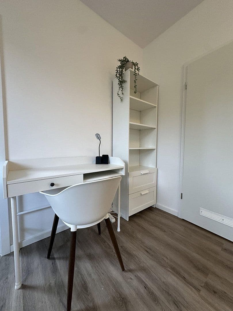 Prenájom bytu 1-izbový 32 m², Albertstraße 76, Düsseldorf, Severné Porýnie - Westfálsko Prenájom bytu 1-izbový 32 m², Albertstraße 76, Düsseldorf, Severné Porýnie - Westfálsko