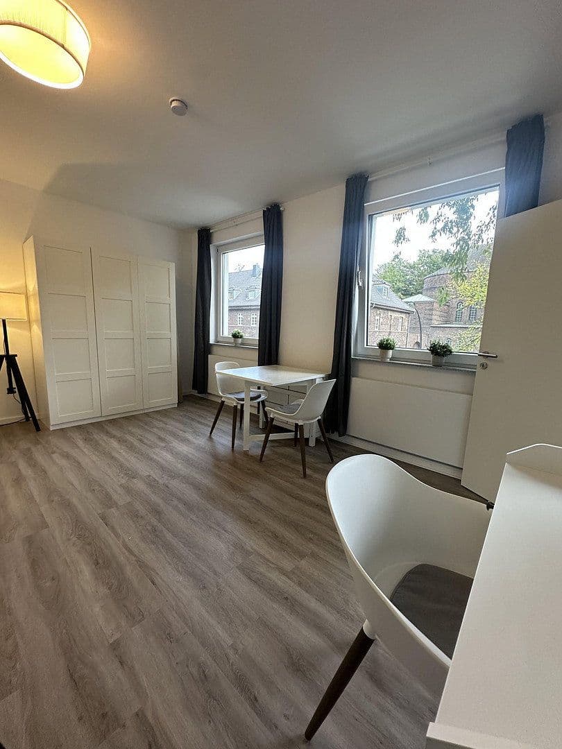 Prenájom bytu 1-izbový 32 m², Albertstraße 76, Düsseldorf, Severné Porýnie - Westfálsko Prenájom bytu 1-izbový 32 m², Albertstraße 76, Düsseldorf, Severné Porýnie - Westfálsko