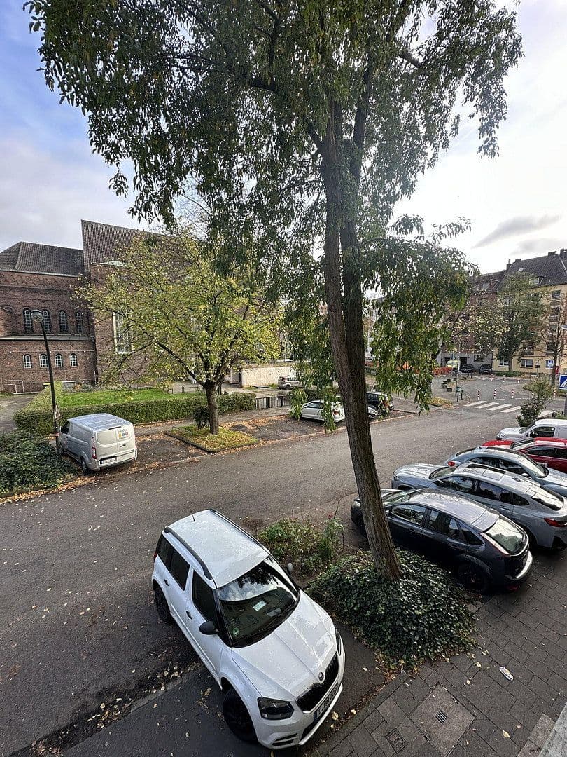 Prenájom bytu 1-izbový 32 m², Albertstraße 76, Düsseldorf, Severné Porýnie - Westfálsko Prenájom bytu 1-izbový 32 m², Albertstraße 76, Düsseldorf, Severné Porýnie - Westfálsko