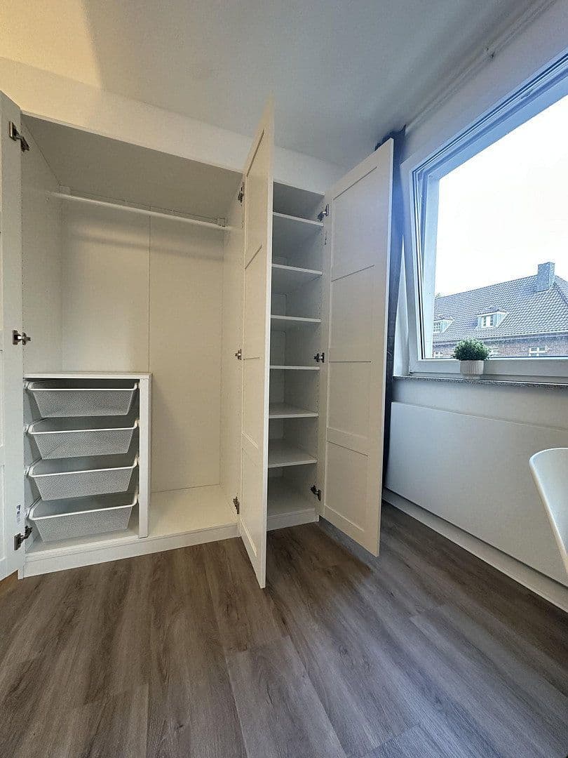 Prenájom bytu 1-izbový 32 m², Albertstraße 76, Düsseldorf, Severné Porýnie - Westfálsko Prenájom bytu 1-izbový 32 m², Albertstraße 76, Düsseldorf, Severné Porýnie - Westfálsko