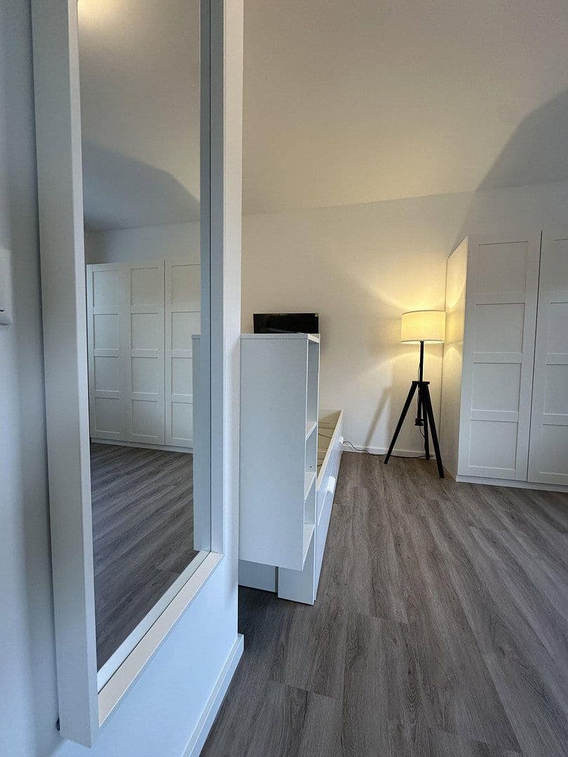 Prenájom bytu 1-izbový 32 m², Albertstraße 76, Düsseldorf, Severné Porýnie - Westfálsko Prenájom bytu 1-izbový 32 m², Albertstraße 76, Düsseldorf, Severné Porýnie - Westfálsko