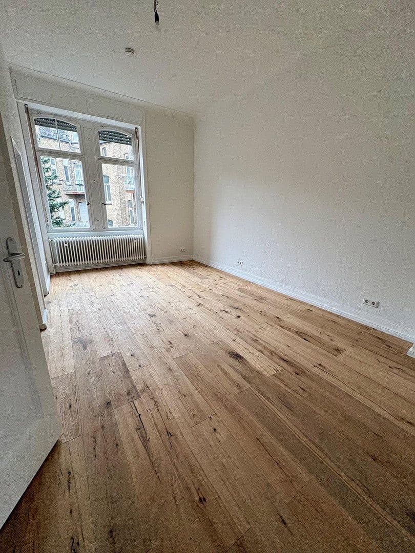 Prenájom bytu 3-izbový 112 m², Wiesbaden, Hesensko Prenájom bytu 3-izbový 112 m², Wiesbaden, Hesensko