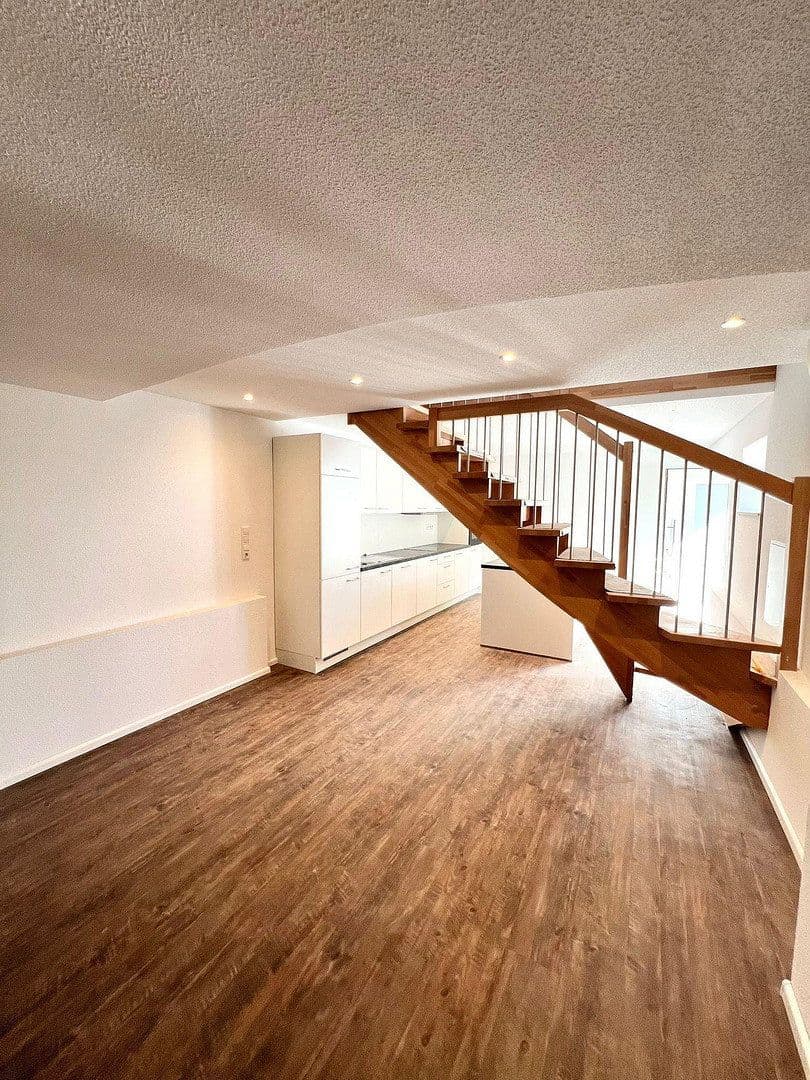 Prenájom bytu 2-izbový 73 m², Dorfstraße 21, Efringen-Kirchen, Bádensko-Wurttembersko Prenájom bytu 2-izbový 73 m², Dorfstraße 21, Efringen-Kirchen, Bádensko-Wurttembersko