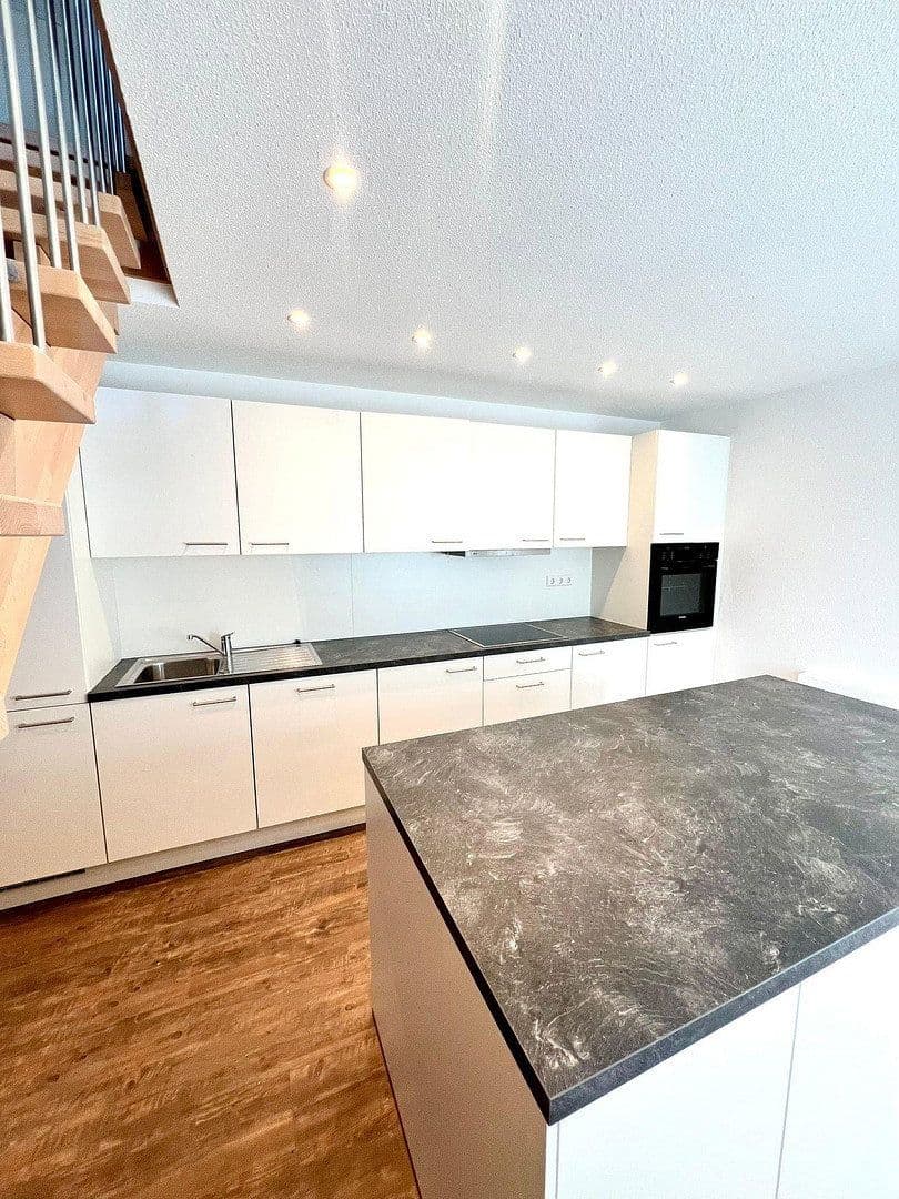 Prenájom bytu 2-izbový 73 m², Dorfstraße 21, Efringen-Kirchen, Bádensko-Wurttembersko Prenájom bytu 2-izbový 73 m², Dorfstraße 21, Efringen-Kirchen, Bádensko-Wurttembersko