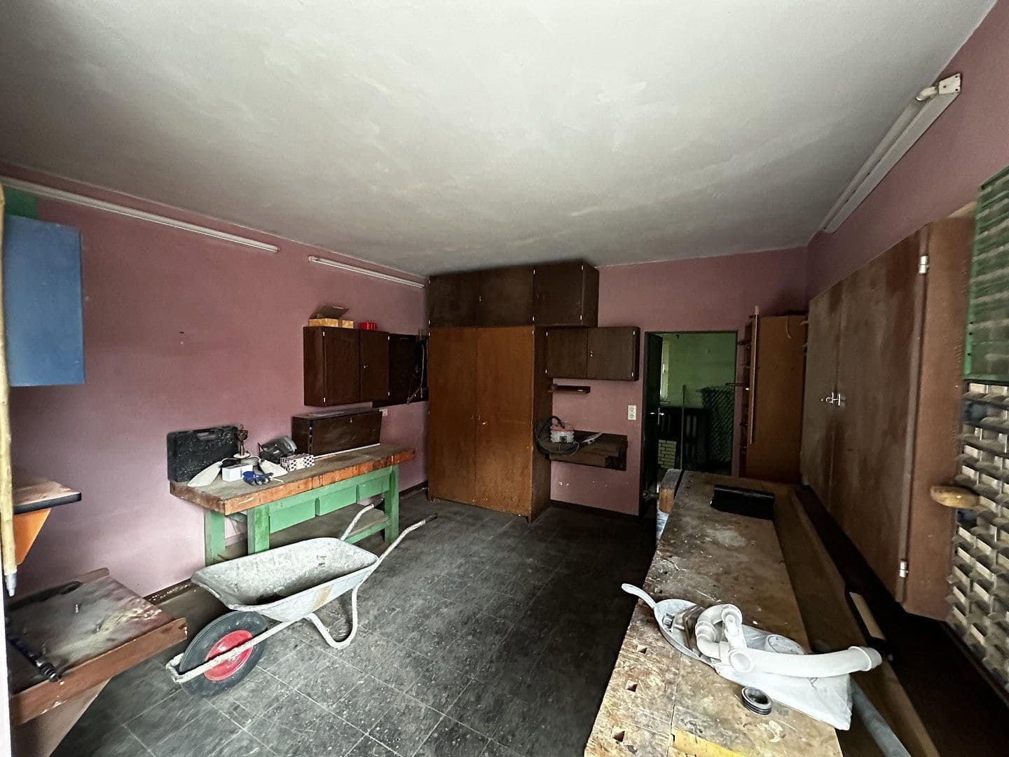 Prenájom nebytového priestoru 90 m², Aerzen, Dolné Sasko Prenájom nebytového priestoru 90 m², Aerzen, Dolné Sasko