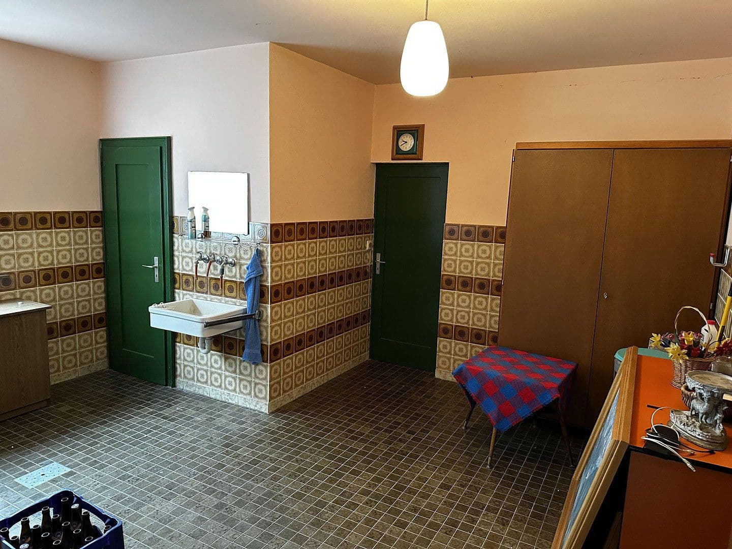 Prenájom nebytového priestoru 90 m², Aerzen, Dolné Sasko Prenájom nebytového priestoru 90 m², Aerzen, Dolné Sasko