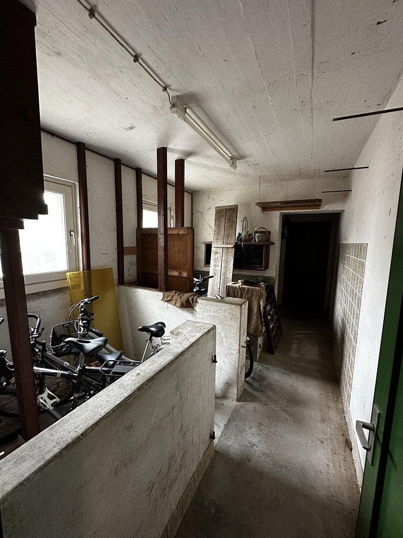 Prenájom nebytového priestoru 90 m², Aerzen, Dolné Sasko Prenájom nebytového priestoru 90 m², Aerzen, Dolné Sasko