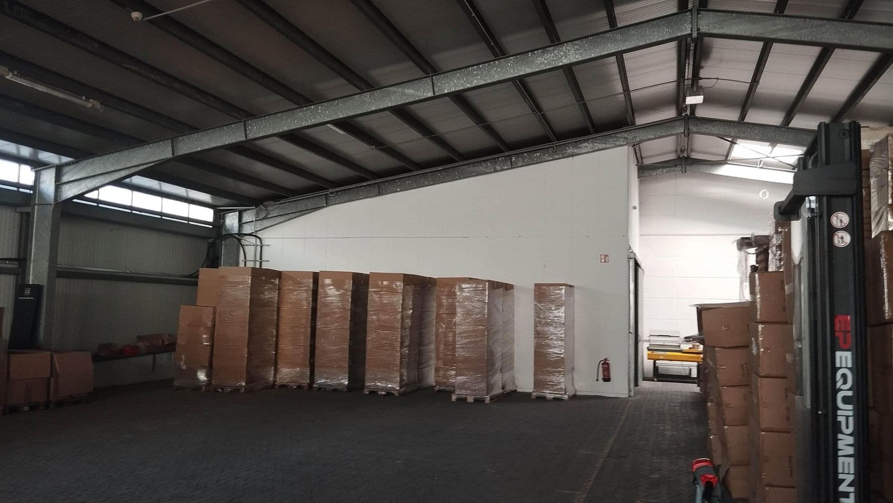 Prenájom nebytového priestoru 1.000 m², Industriegebiet 6, Saarbrücken, Sársko Prenájom nebytového priestoru 1.000 m², Industriegebiet 6, Saarbrücken, Sársko