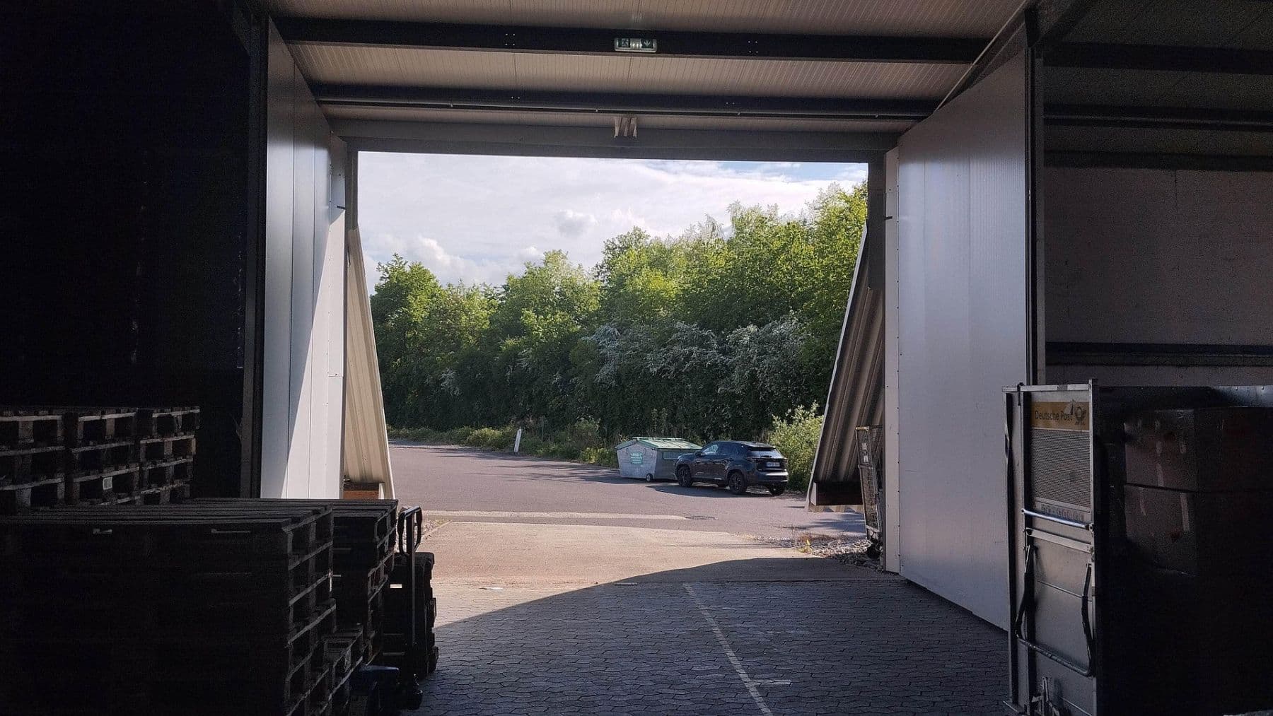 Prenájom nebytového priestoru 1.000 m², Industriegebiet 6, Saarbrücken, Sársko Prenájom nebytového priestoru 1.000 m², Industriegebiet 6, Saarbrücken, Sársko