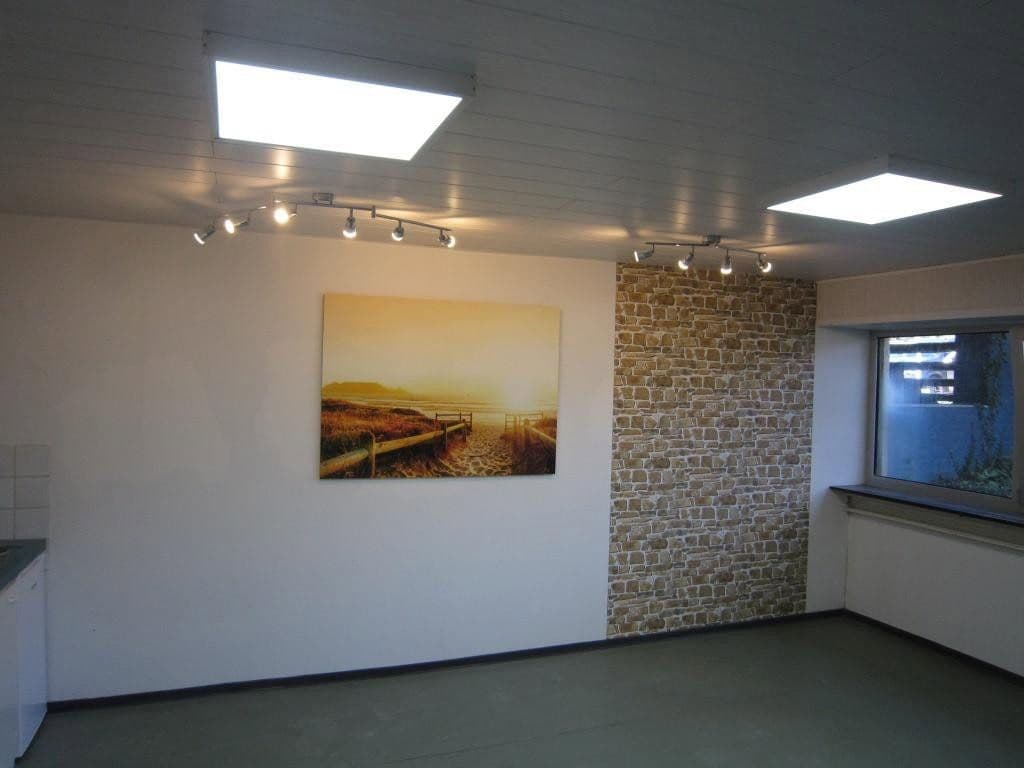 Prenájom nebytového priestoru 1.000 m², Industriegebiet 6, Saarbrücken, Sársko Prenájom nebytového priestoru 1.000 m², Industriegebiet 6, Saarbrücken, Sársko