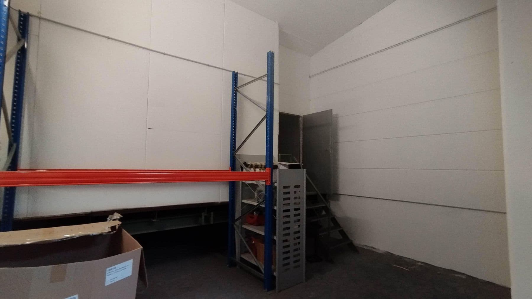 Prenájom nebytového priestoru 1.000 m², Industriegebiet 6, Saarbrücken, Sársko Prenájom nebytového priestoru 1.000 m², Industriegebiet 6, Saarbrücken, Sársko