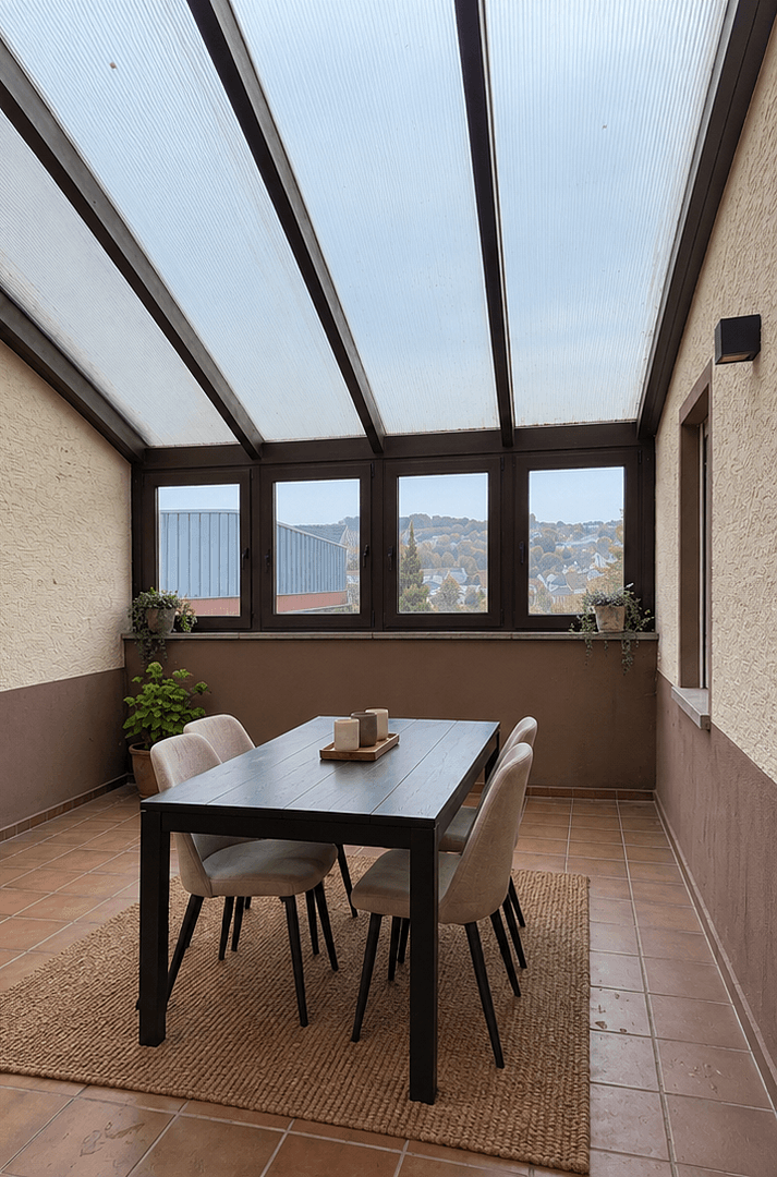 Prenájom bytu 2-izbový 90 m², Höhr-Grenzhausen, Porýnie-Falcko Prenájom bytu 2-izbový 90 m², Höhr-Grenzhausen, Porýnie-Falcko