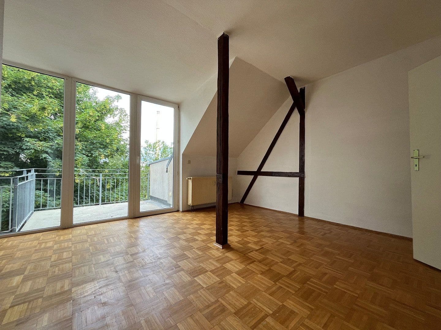Predaj domu 584 m², Schneeberger Straße 4, Chemnitz, Sasko Predaj domu 584 m², Schneeberger Straße 4, Chemnitz, Sasko
