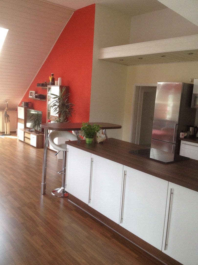 Prenájom bytu 3-izbový 120 m², Gotha, Durínsko Prenájom bytu 3-izbový 120 m², Gotha, Durínsko