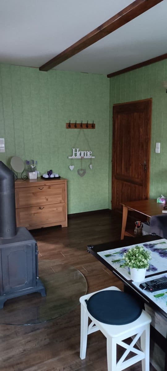 Predaj rekreačného objektu 60 m², pozemok 1.550 m², Benešov, Středočeský kraj Predaj rekreačného objektu 60 m², pozemok 1.550 m², Benešov, Středočeský kraj