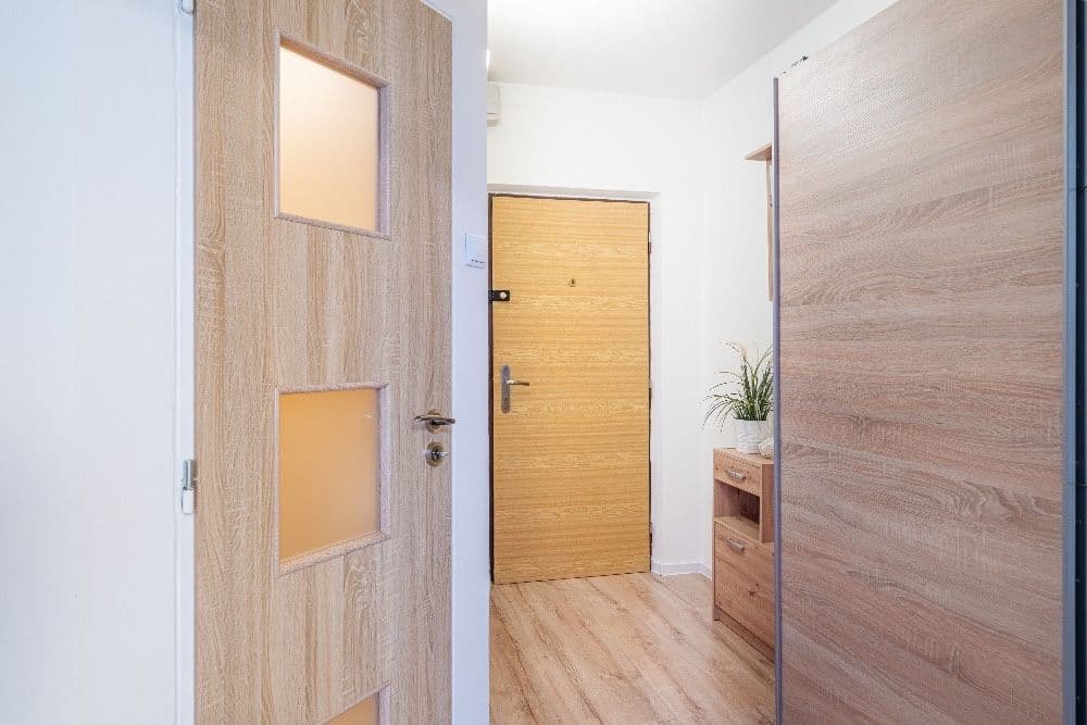 Prenájom bytu 2-izbový 40 m², Karla Marxe, Most, Ústecký kraj Prenájom bytu 2-izbový 40 m², Karla Marxe, Most, Ústecký kraj