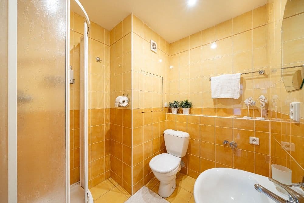 Prenájom bytu 2-izbový 40 m², Karla Marxe, Most, Ústecký kraj Prenájom bytu 2-izbový 40 m², Karla Marxe, Most, Ústecký kraj