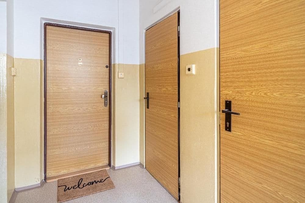 Prenájom bytu 2-izbový 40 m², Karla Marxe, Most, Ústecký kraj Prenájom bytu 2-izbový 40 m², Karla Marxe, Most, Ústecký kraj