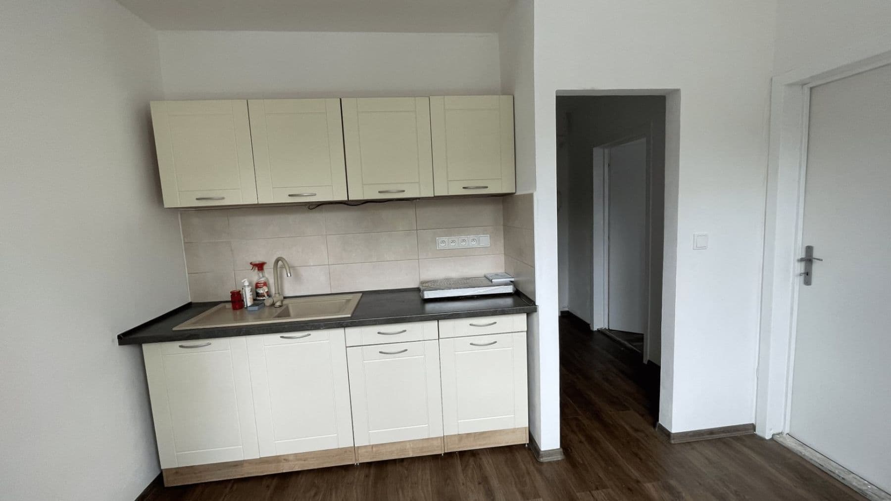 Prenájom bytu 1-izbový 34 m², Štouračova, Brno, Jihomoravský kraj Prenájom bytu 1-izbový 34 m², Štouračova, Brno, Jihomoravský kraj