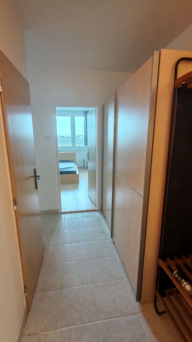 Prenájom bytu 2-izbový 50 m², Plickova, Praha, Praha Prenájom bytu 2-izbový 50 m², Plickova, Praha, Praha