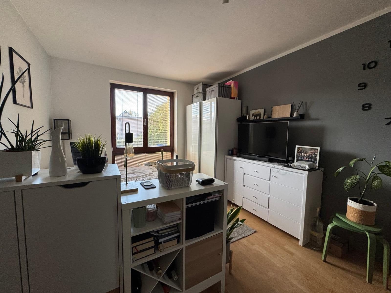 Prenájom bytu 2-izbový 44 m², Čsl. armády, Hostivice, Středočeský kraj Prenájom bytu 2-izbový 44 m², Čsl. armády, Hostivice, Středočeský kraj