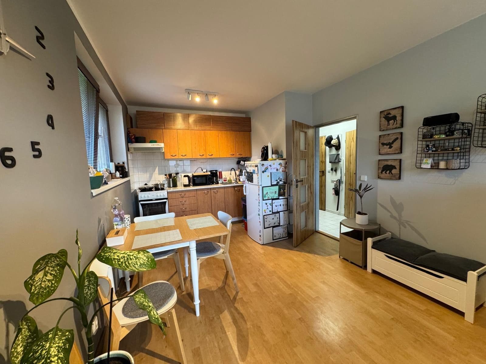 Prenájom bytu 2-izbový 44 m², Čsl. armády, Hostivice, Středočeský kraj Prenájom bytu 2-izbový 44 m², Čsl. armády, Hostivice, Středočeský kraj