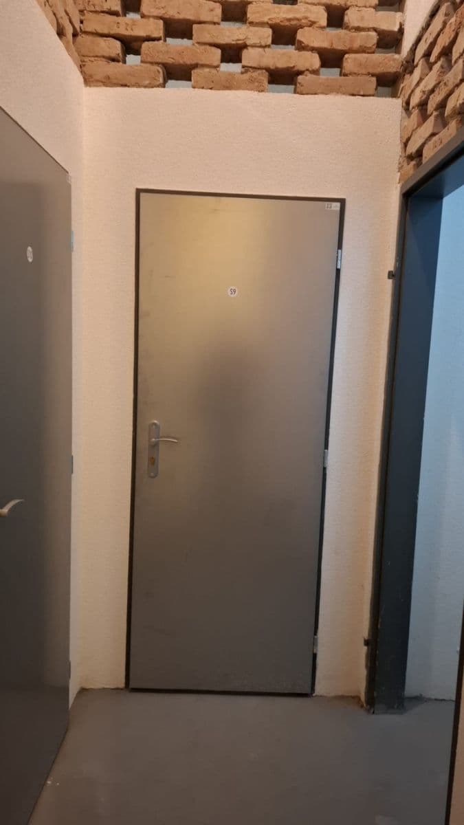 Predaj nebytového priestoru 4 m², U Rajské zahrady, Praha, Praha Predaj nebytového priestoru 4 m², U Rajské zahrady, Praha, Praha