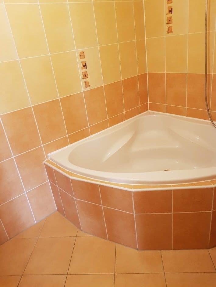 Prenájom bytu 2-izbový 61 m², Holubinková, Praha, Praha Prenájom bytu 2-izbový 61 m², Holubinková, Praha, Praha