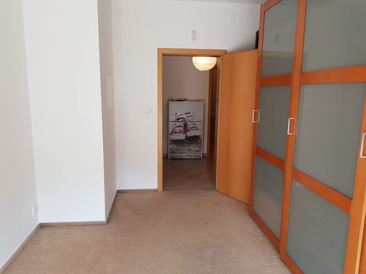 Prenájom bytu 2-izbový 61 m², Holubinková, Praha, Praha Prenájom bytu 2-izbový 61 m², Holubinková, Praha, Praha