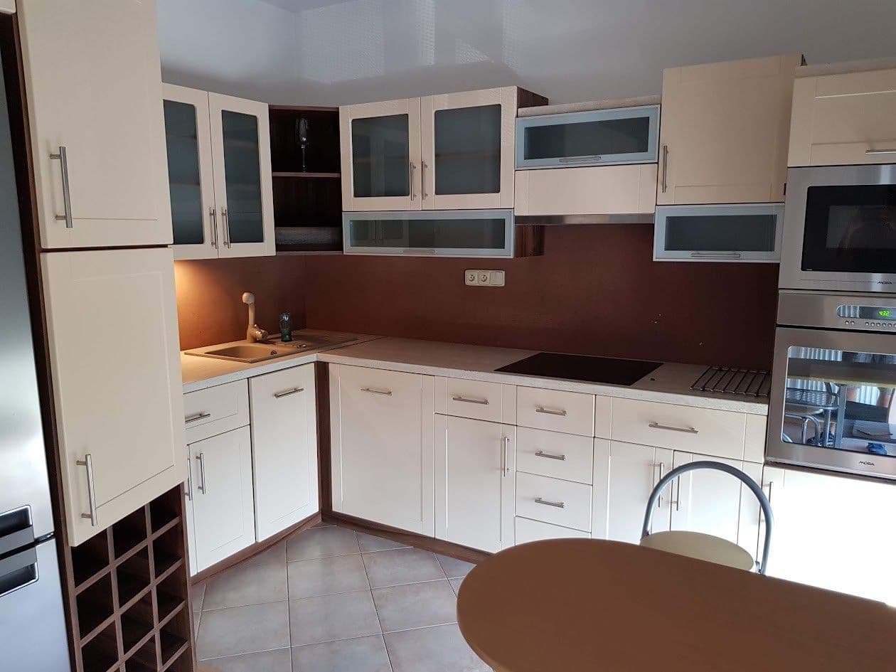 Prenájom bytu 2-izbový 61 m², Holubinková, Praha, Praha Prenájom bytu 2-izbový 61 m², Holubinková, Praha, Praha