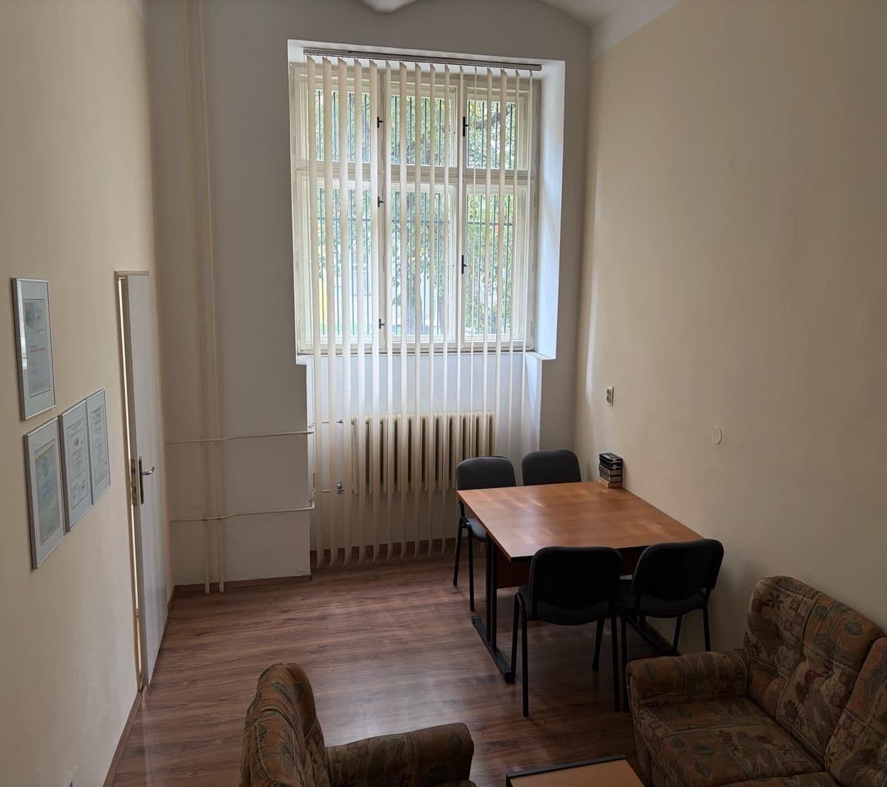 Prenájom bytu 3-izbový 87 m², Korunovační, Praha, Praha Prenájom bytu 3-izbový 87 m², Korunovační, Praha, Praha