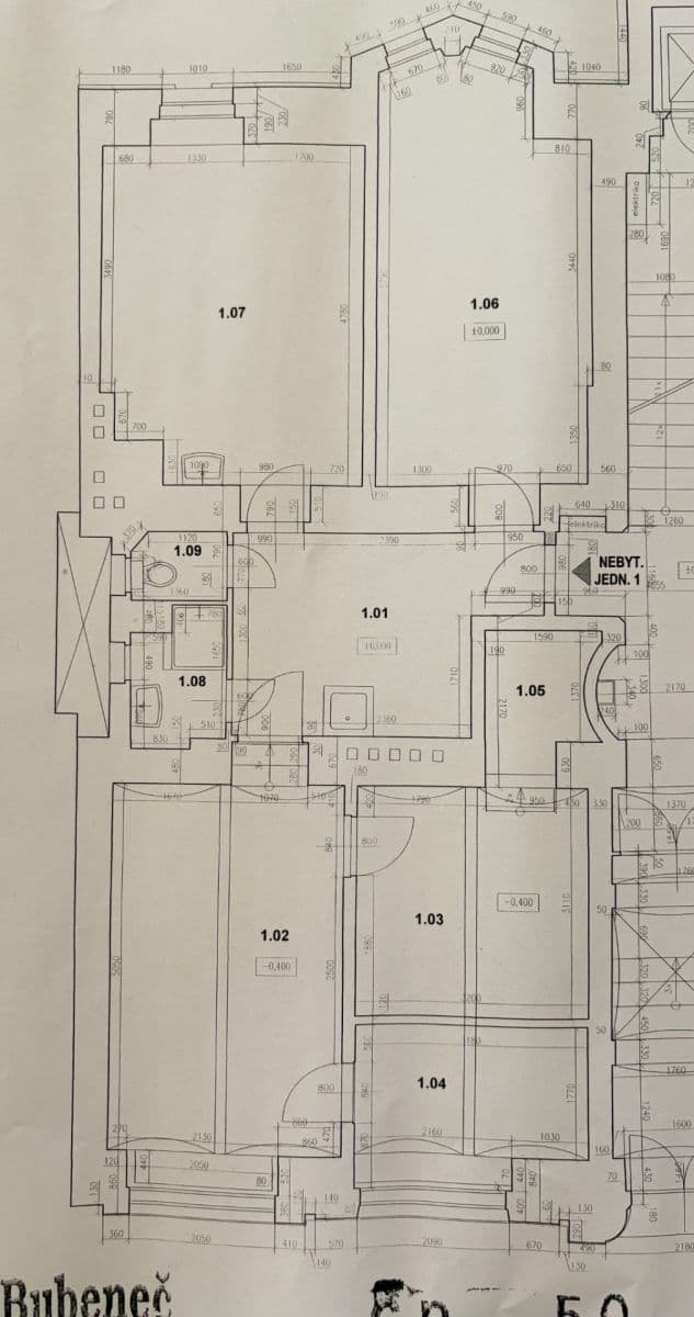 Prenájom bytu 3-izbový 87 m², Korunovační, Praha, Praha Prenájom bytu 3-izbový 87 m², Korunovační, Praha, Praha