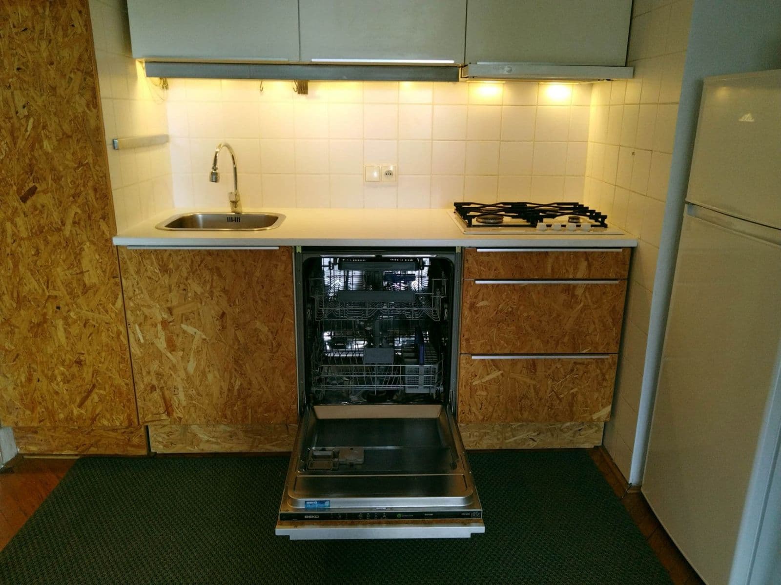 Prenájom bytu 2-izbový 45 m², Gutova, Praha, Praha Prenájom bytu 2-izbový 45 m², Gutova, Praha, Praha