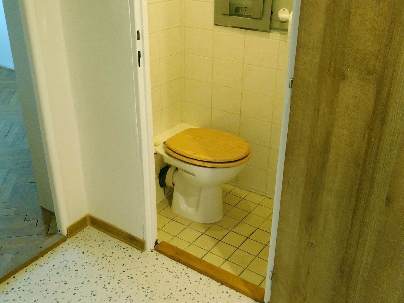 Prenájom bytu 2-izbový 45 m², Gutova, Praha, Praha Prenájom bytu 2-izbový 45 m², Gutova, Praha, Praha