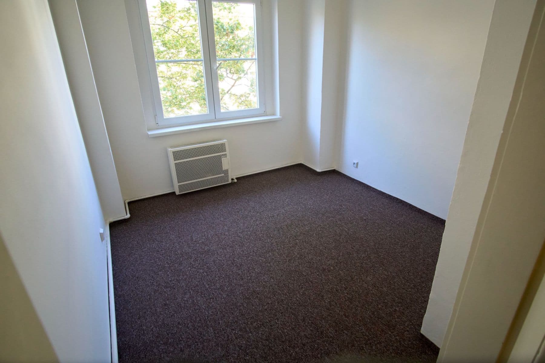 Prenájom bytu 3-izbový 59 m², Biskupcova, Praha, Praha Prenájom bytu 3-izbový 59 m², Biskupcova, Praha, Praha
