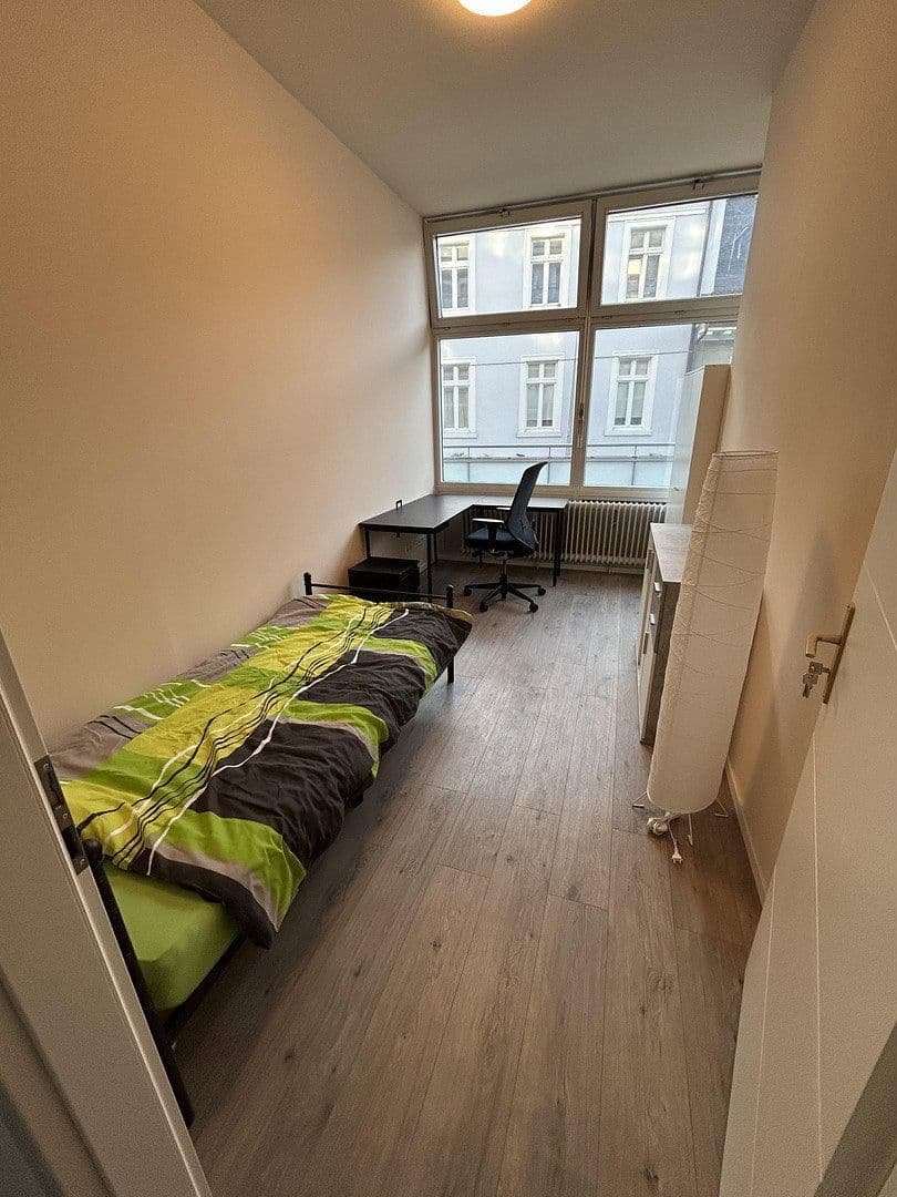 Predaj bytu 7-izbový 178 m², Karlsruhe, Bádensko-Wurttembersko Predaj bytu 7-izbový 178 m², Karlsruhe, Bádensko-Wurttembersko