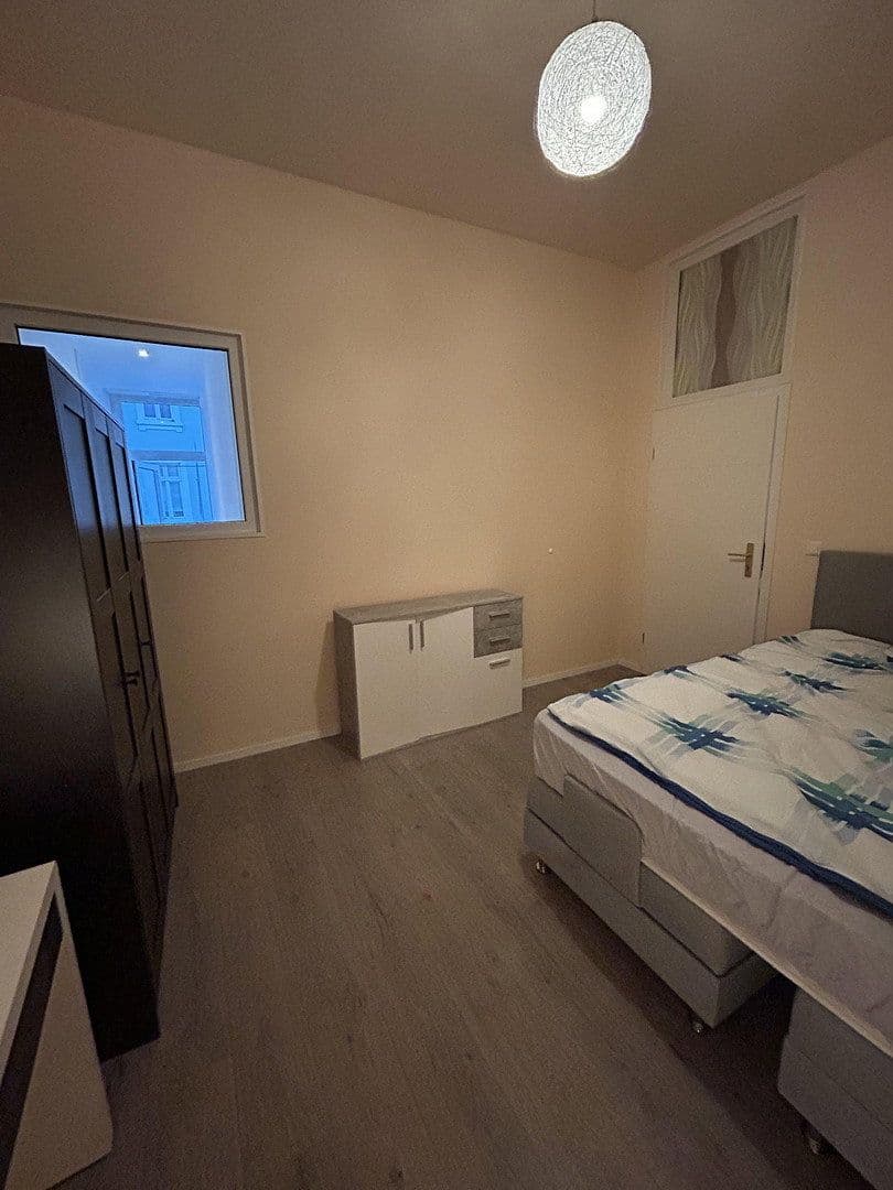 Predaj bytu 7-izbový 178 m², Karlsruhe, Bádensko-Wurttembersko Predaj bytu 7-izbový 178 m², Karlsruhe, Bádensko-Wurttembersko